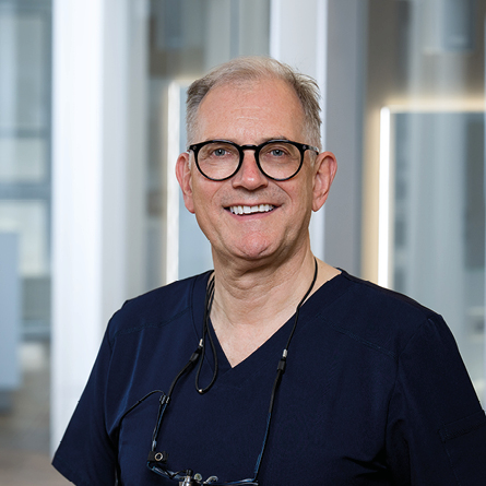 Porträt Dr. Peter Salge
