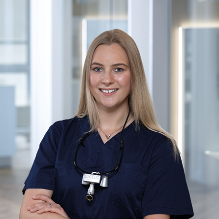 Porträt Dr. Barbara Hell